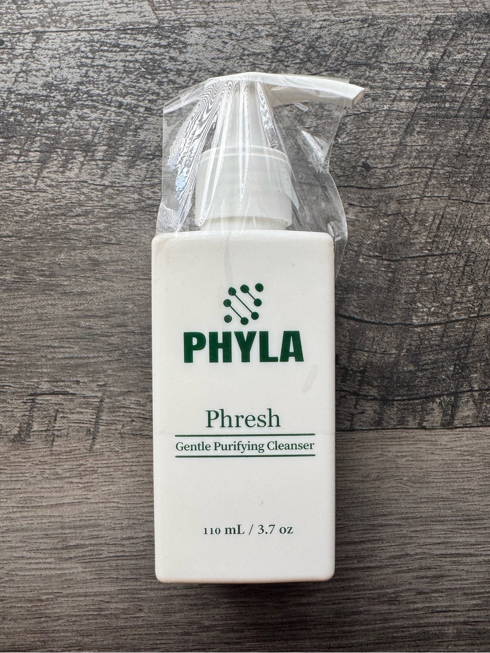 Phyla Gentle Purifying Cleanser 110 mL / 3.7 oz